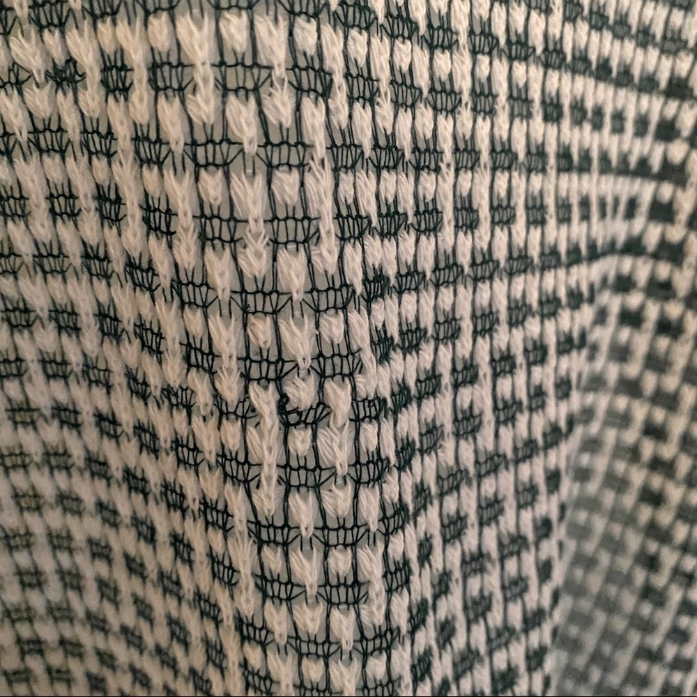 Umgee high-low woven tunic top, green and white check, size large - Picture 10 of 12